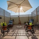 Olho Townhouse With Roof Terrace Courtyard 5min To Ferry Market Nyaraló Olhão