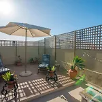 Casa vacanze Olho Townhouse With Roof Terrace Courtyard 5min To Ferry Market Olhão