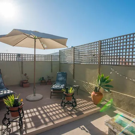 Tatil Evi Charming Townhouse With Aircon Only 500m From The Marina And The Typical Market Olhão